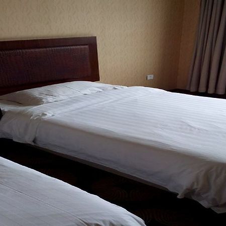 June Hotel Changchun Exteriör bild